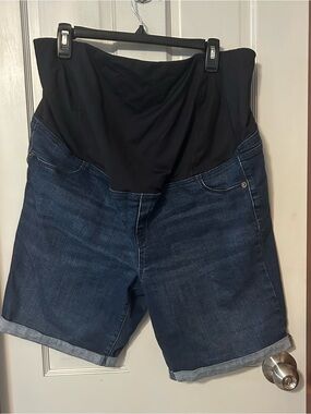 Isabel Maternity by Ingrid & Isabel Bermuda Shorts Blue Denim Pull-up Sz 18